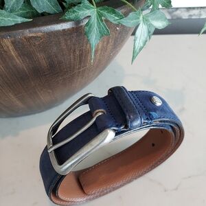Elegant Navy Leather Belt for Men